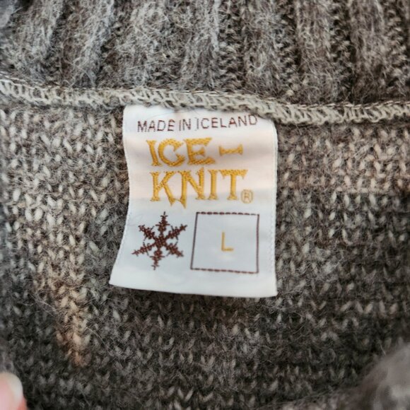 VINTAGE Ice Knit Snowflake Sweater - Picture 2 of 4